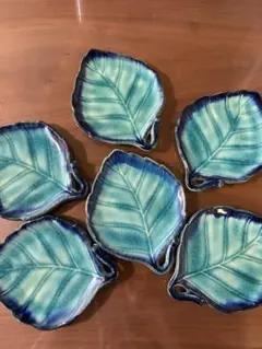 ハンドメイド　葉っぱ型小皿2枚 C ハンドメイド】葉っぱ型 陶器 小皿 2枚セット プレート - メルカリ