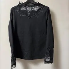 裏起毛襟元、袖口に豪華レースを使ったカットソー(新品未使用)