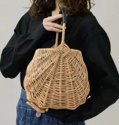新品未使用タグ付✨️anuans 【BAGMATI】リングハンドルラタンバッグ