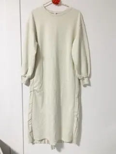 長袖 スウェット ロングワンピース プリーツ アイボリー LL