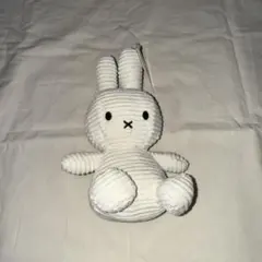 ミッフィー　コーデュロイ　ぬいぐるみホワイト 23cm