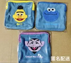 セサミストリート　もこもこポーチ2