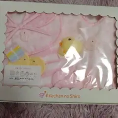 出産祝いギフト　今治タオル地　ピンク　スタイ、エプロン等セット