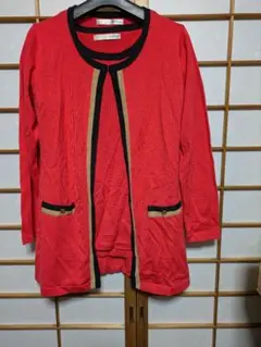 赤 ニット カーディガン ボタン付きポケット