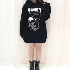ハニーシナモン honey cinnamon パーカ 黒 地雷 量産 裏起毛のサムネイル