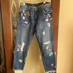 ZARA ザラ　デニム　ジーンズ　ワッペン　刺繍　ダメージ　38サイズ