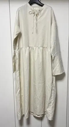最終価格！アンブルネージュ❤︎ロングスリーブワンピース⭐︎超美品！のサムネイル