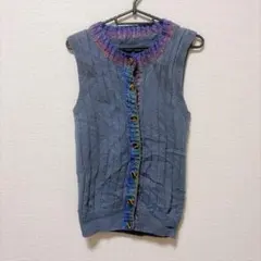 ニットベスト ノースリーブ グレー マルチカラーボタン フリンジデザイン