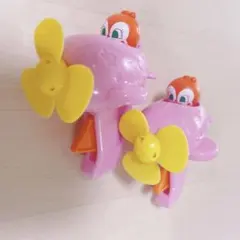 【美品】ドキンちゃん×２プロペラ飛行機型カプセルトイ 2個セット双子　年子