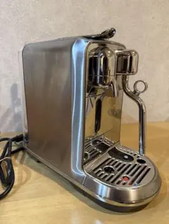 ネスプレッソ クレアティスタ・プラス エスプレッソマシン J520 - メルカリ