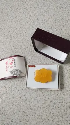 長崎特産 本甲 張ブローチ 帆船彫刻のサムネイル