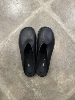 新品未使用ZARA フラットレザーミュール　ZARAミュール