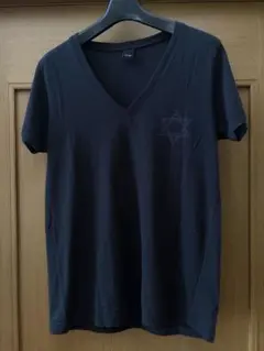 プレッジ　Pledge Vネック Tシャツ ブラック 六芒星プリントのサムネイル