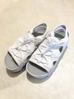 ★美品 NIKE エアマックスココ サンダル 24cmホワイト★