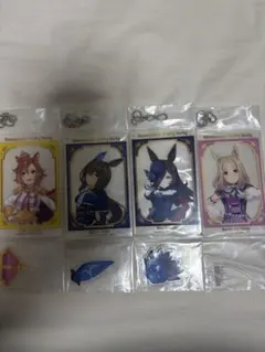 ウマ娘 一番くじ　クリアツインカードチャーム 4個セット