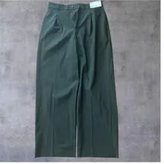 【新品未使用品】 ユニクロ　WOMEN タックワイドパンツ　送料込み価格‼️