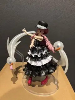 ワンピース 一番くじ　フィギュア　ペローナ