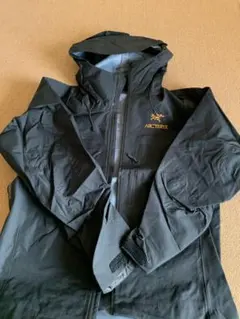 ARC'TERYX 24Kブラック アルファSV