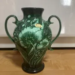 Item thumbnail for item 4090f8d3-eeb4-42d2-b494-9d25d7effb43