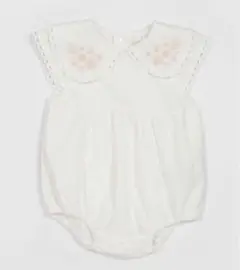 petit main ホワイト刺繍フラワーロンパース