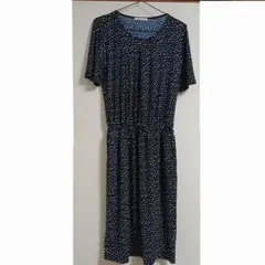 黒 ドット柄 半袖ワンピース