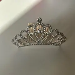 SHEIN シルバー ハート型 コームティアラ