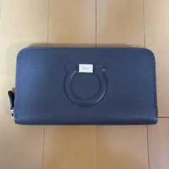 Salvatore Ferragamo ガンチーニ 長財布のサムネイル