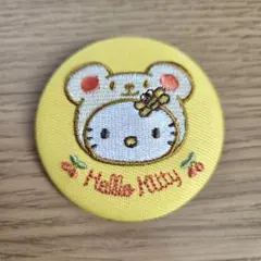 ハローキティ シークレット刺繍缶バッチ(ハローキティ50周年)
