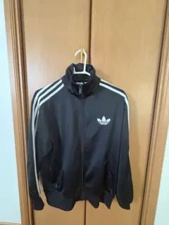 adidas ブラック ジップアップジャケット M