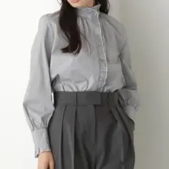 Oggi掲載★ナチュラルビューティーベーシック ハイネックフリルブラウス S