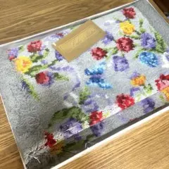 【新品未使用】Lake Alster キッチンマット　花柄　45㌢✖️127㌢