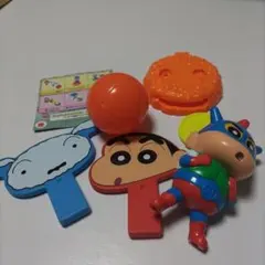 ハッピーセット　マクドナルド　クレヨンしんちゃん　2点