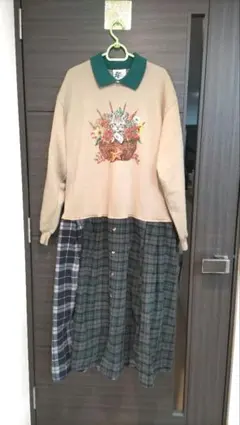 きのこきのこさん作　トレーナーリメイクワンピース