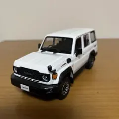 1/43 Mercedes-Benz G500 4×4 ホワイト / ブラック 1/43 Mercedes-Benz G500 4×4 ホワイト / ブラック | Mercari