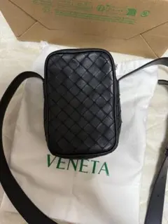 BOTTEGA VENETA イントレチャート ショルダーバッグ ブラックのサムネイル