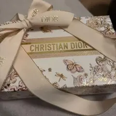 CHRISTIAN DIOR ギフトボックス 花柄空箱