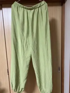 ライトグリーン 裾ゴム パンツ XL