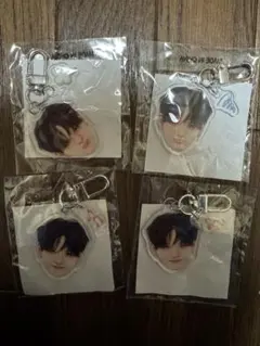 TREASURE ヨシ 顔アクキー セット