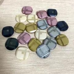 ク*マ様 23mm4色のボタン 16個