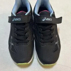新品未使用asics キッズ ブラック スニーカー20センチ