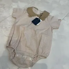 クマ　サッカー生地　ベージュ襟付きロンパース 80サイズ　バースデイ　コトリ