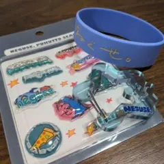 なとり キーホルダー ラバーバンド ステッカーセット なとり キーホルダー ラバーバンド ステッカーセット - メルカリ