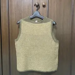 パラスパレス ニット　オリーブグリーンベスト