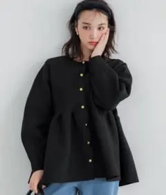 coca 金ボタンフレアニットカーディガン　再々お値下げ中　即日発送可能