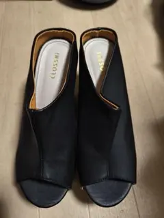 CLOSSI ブラックウェッジサンダルのサムネイル