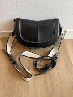 ZARA ショルダーバッグ ブラックのサムネイル