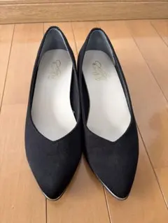 黒 スエード風 ポインテッドトゥパンプス
