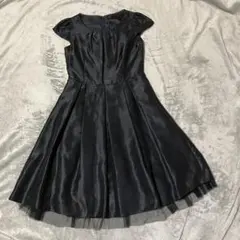 ネイビー　ワンピース　ドレス　フレア　チュール　光沢　パーティー