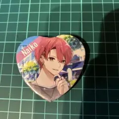 いれいす　トレーディングハート型缶バッジ ないこ