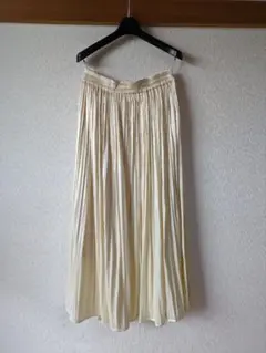 Vis 美品！光沢感があるキレイめなロングプリーツスカート